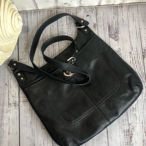 Vintage Coach black pebble leather medium crossbody bag
